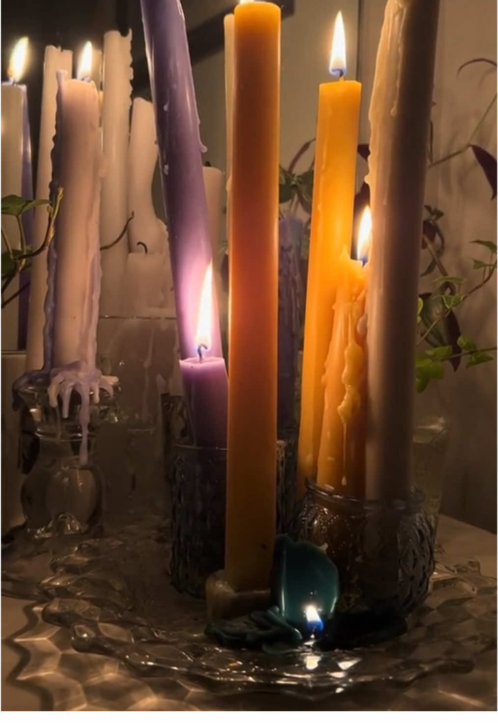 @candlecountess
