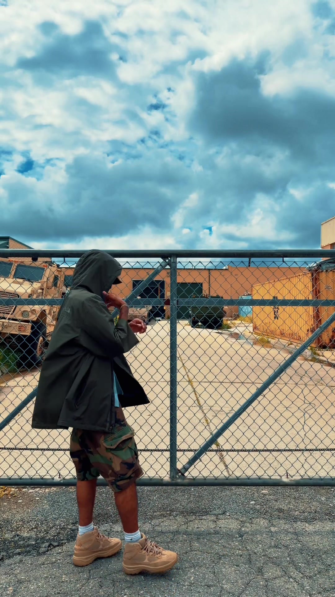 @É.T.