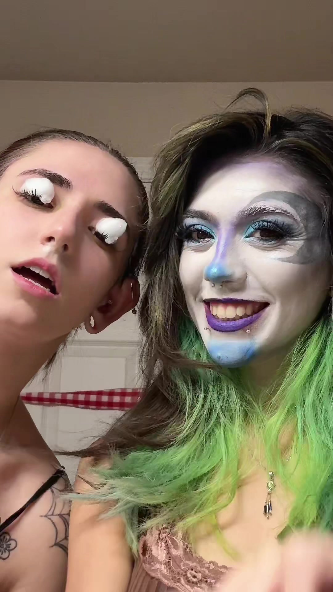 @Rhy