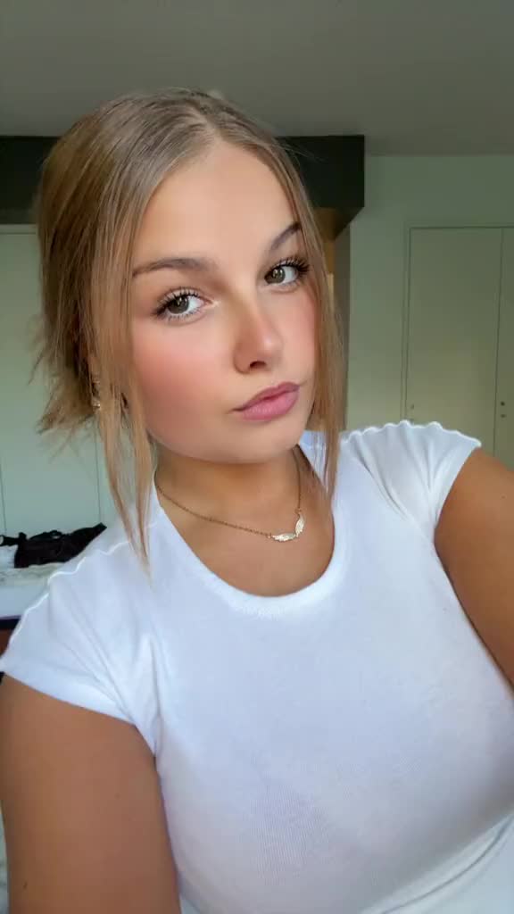@𝐕𝐢𝐜𝐭𝐨𝐫𝐢𝐚🌟