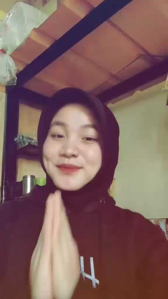 @Dewi_wd🦭🍜