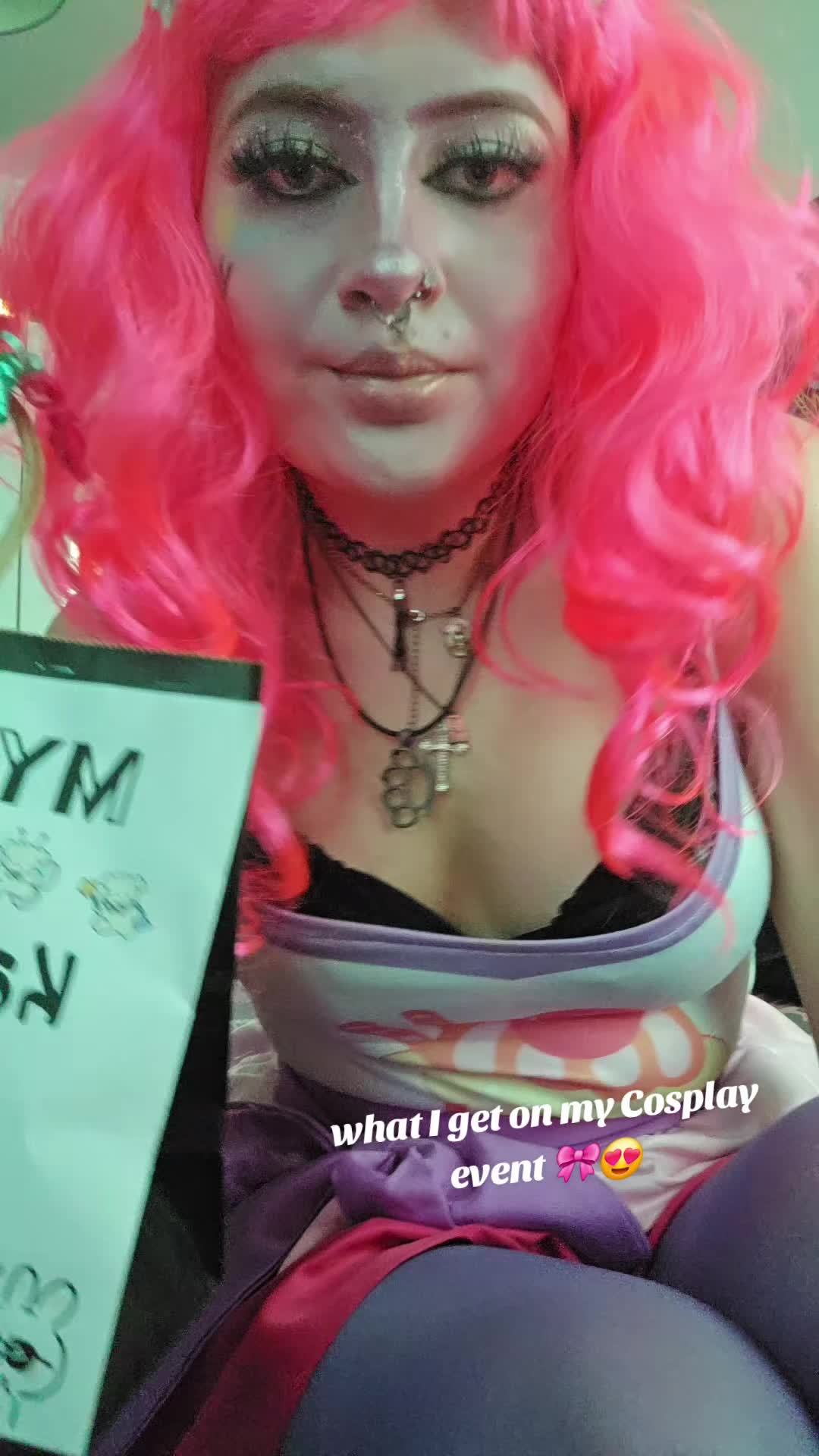 @𝑟𝑜𝑠𝑒𝑒 🦇