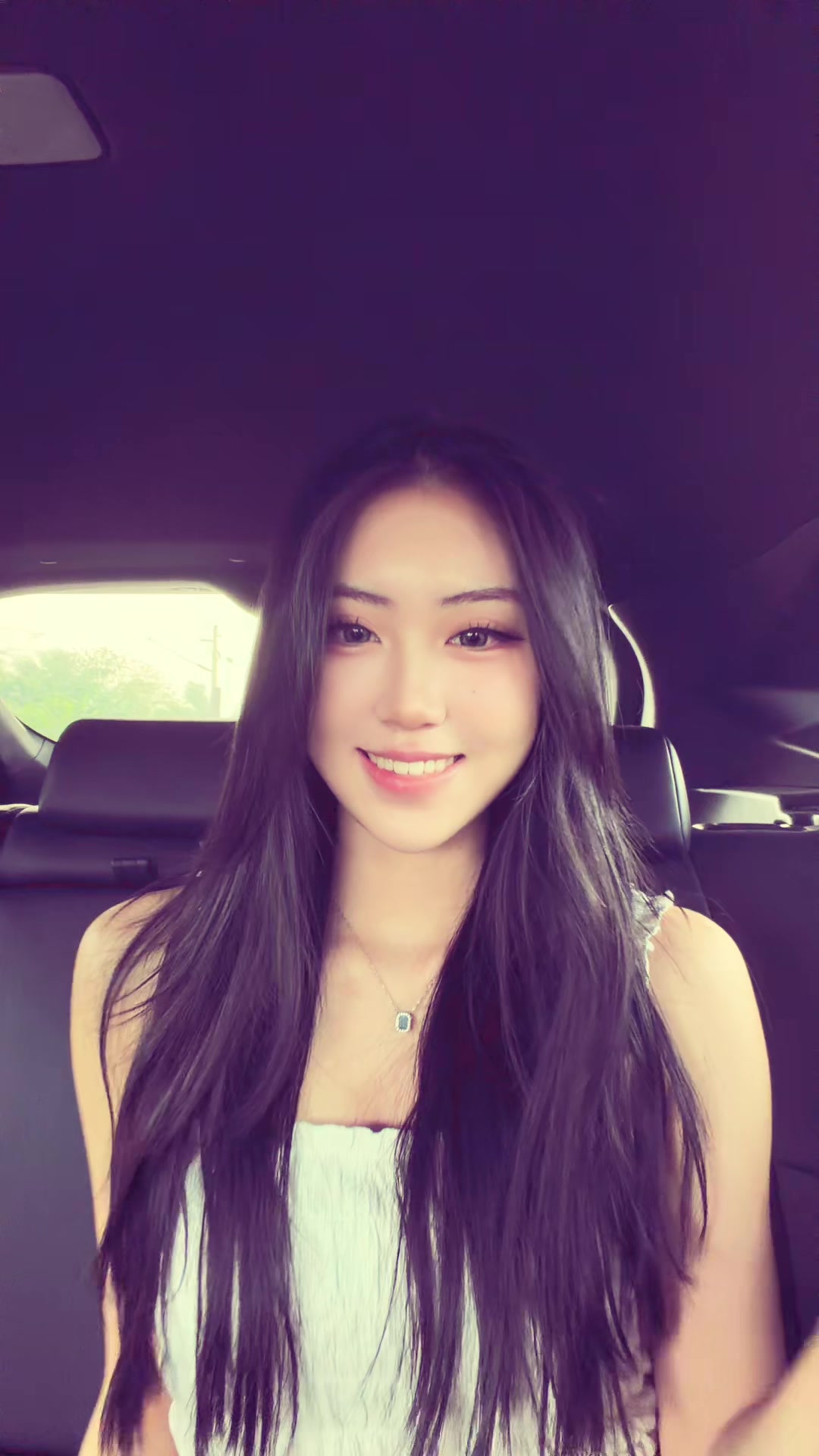 @容