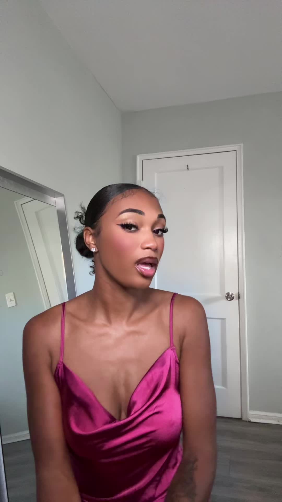@TheRealGoldenbeautii