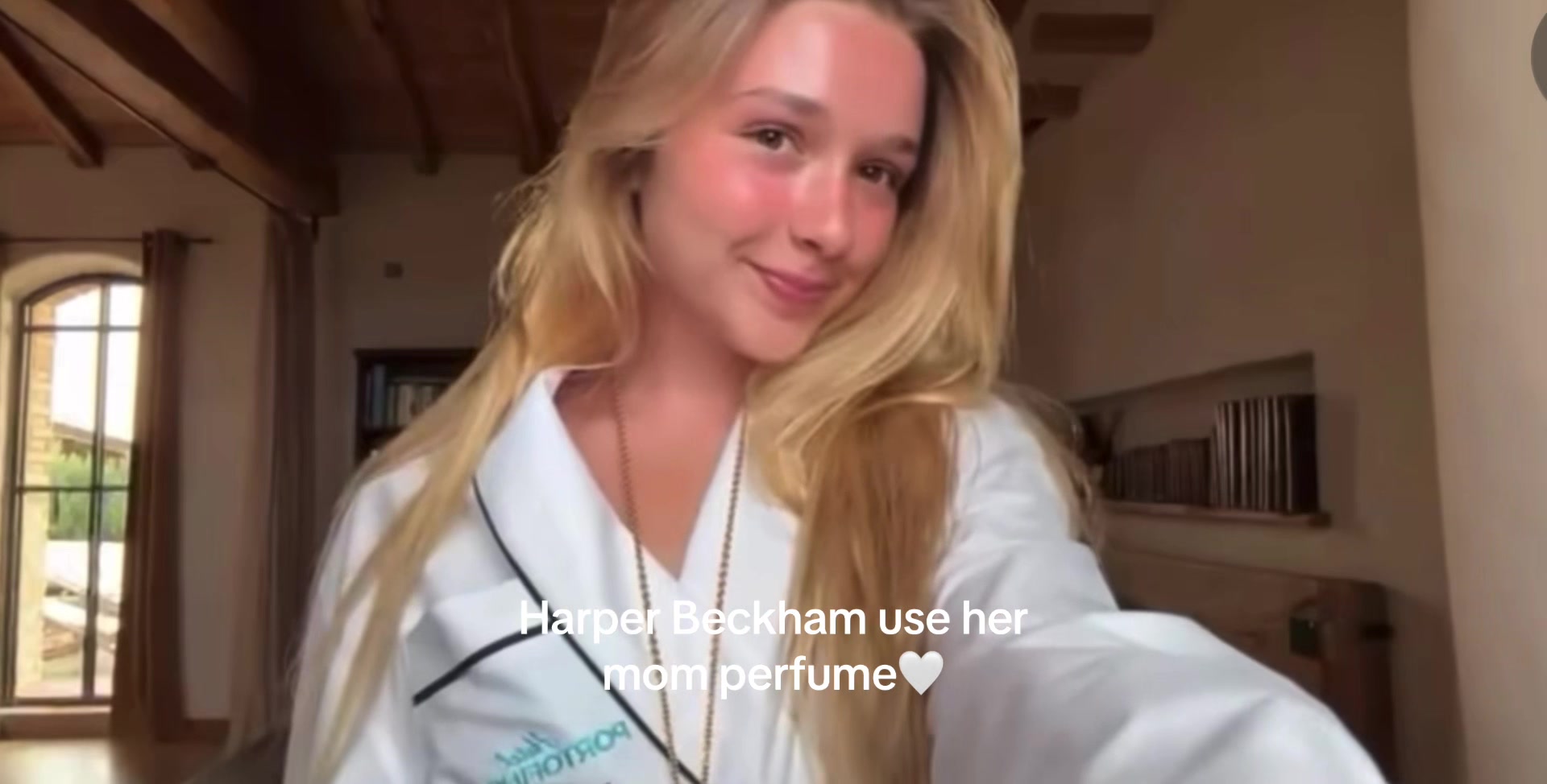 @harperbeckham (fan page🤍🪽)