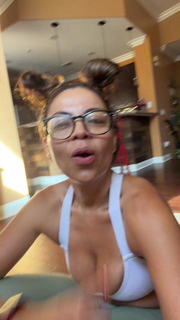 @Mewi619