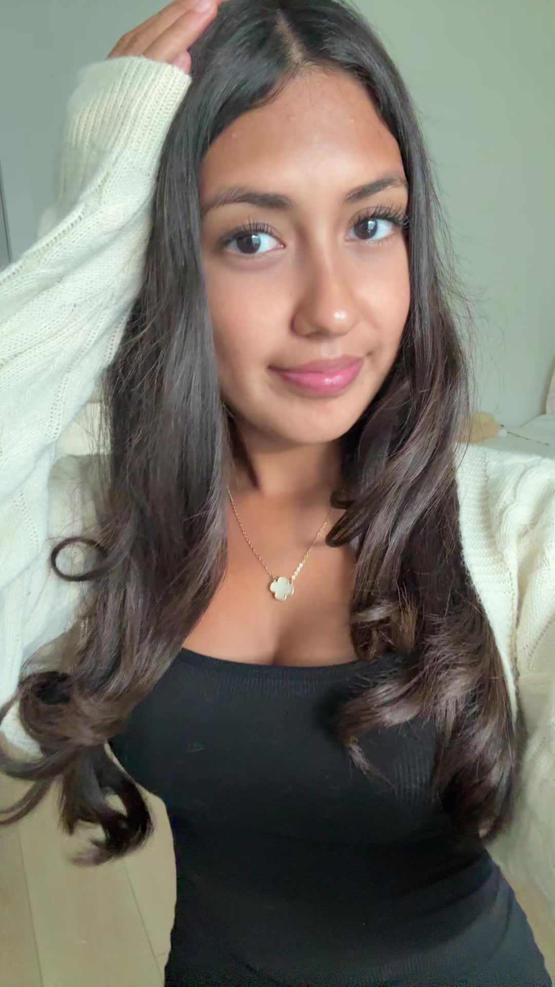 @⊱✿⊰