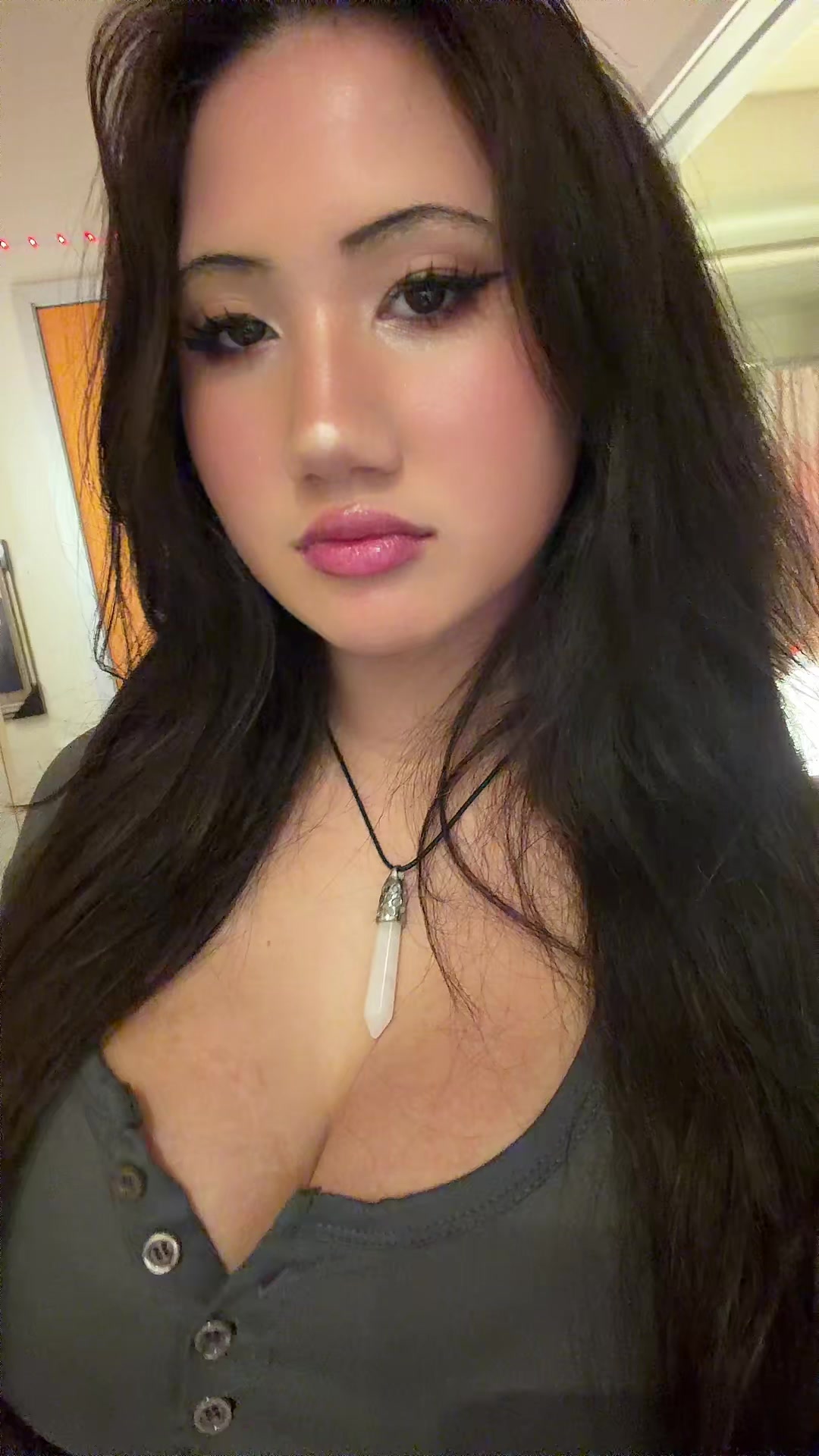 @Hana