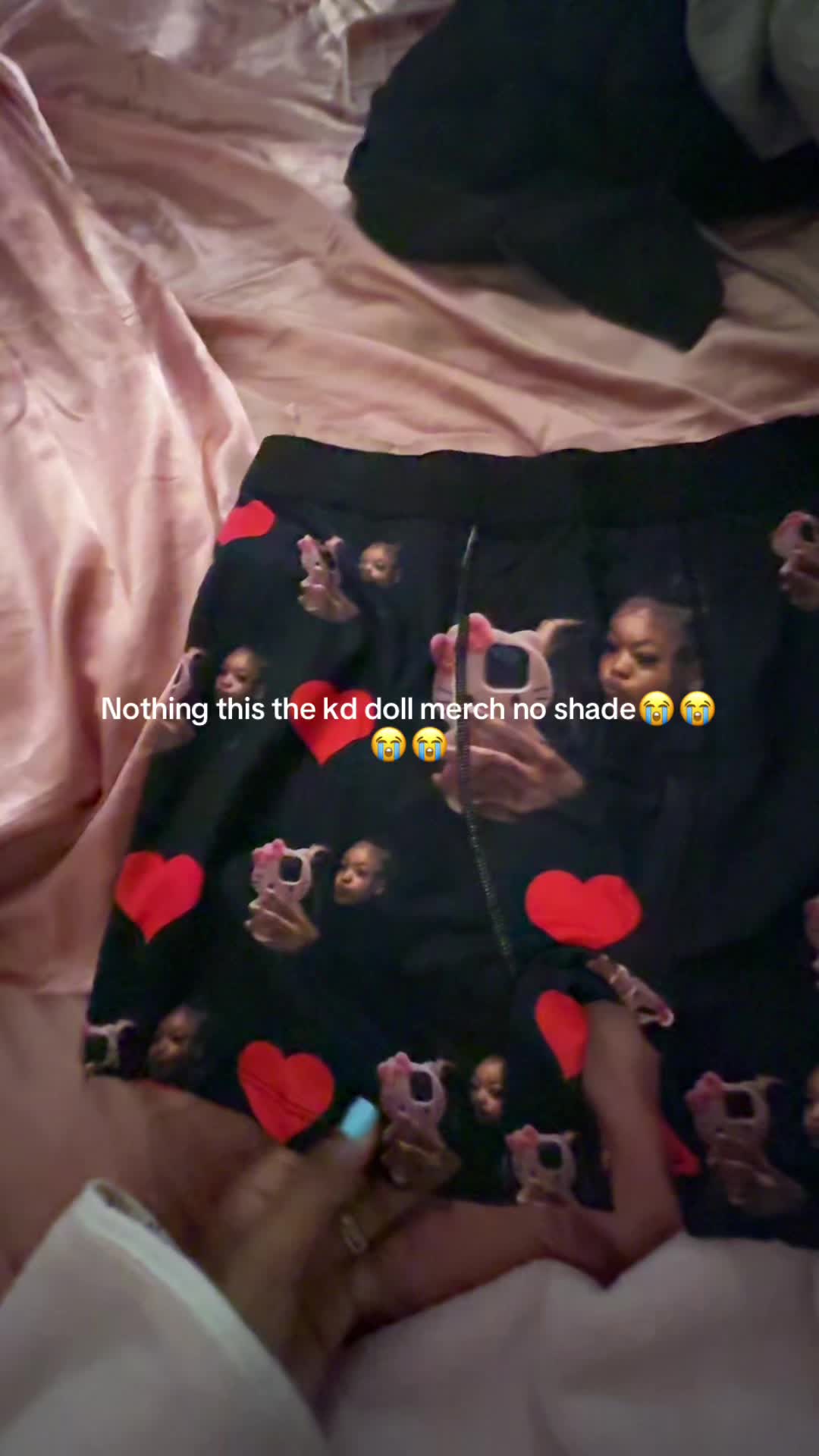 @knicolethed0ll