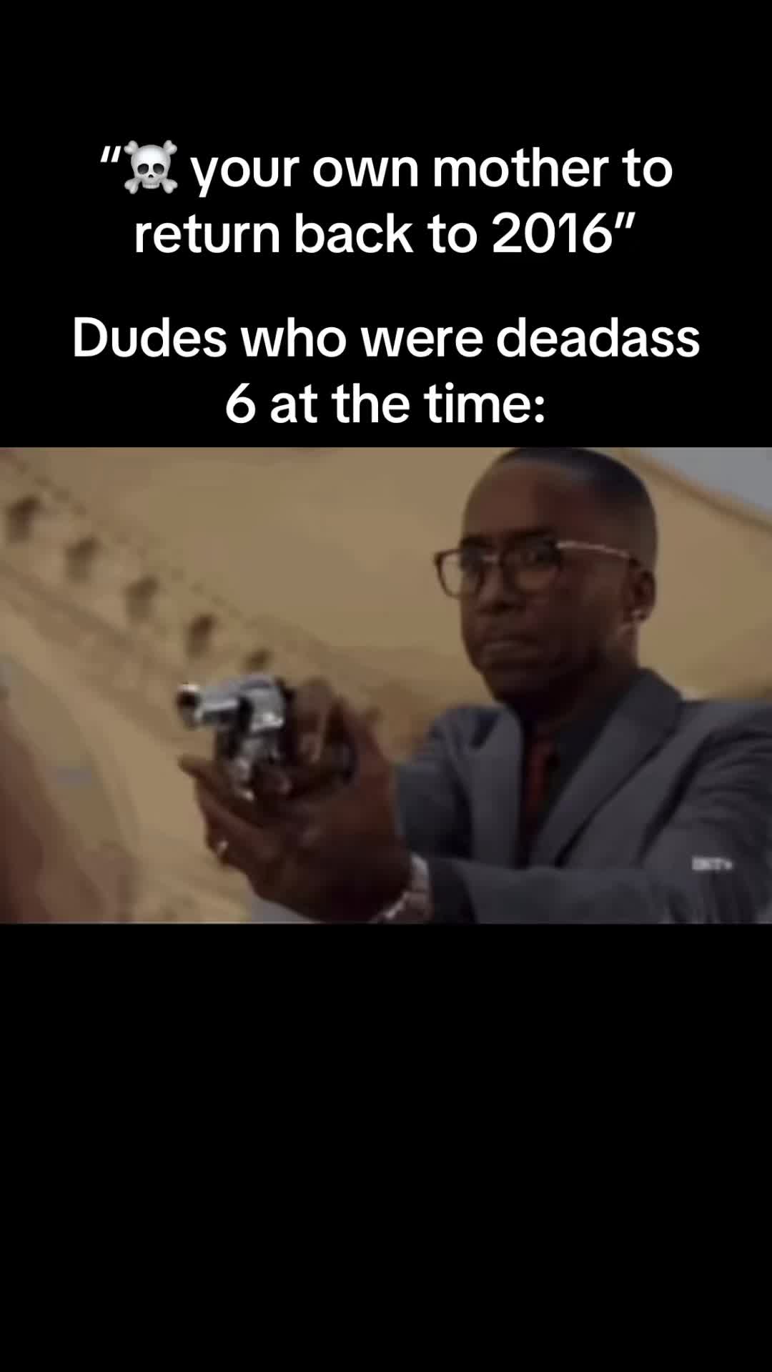 @😭