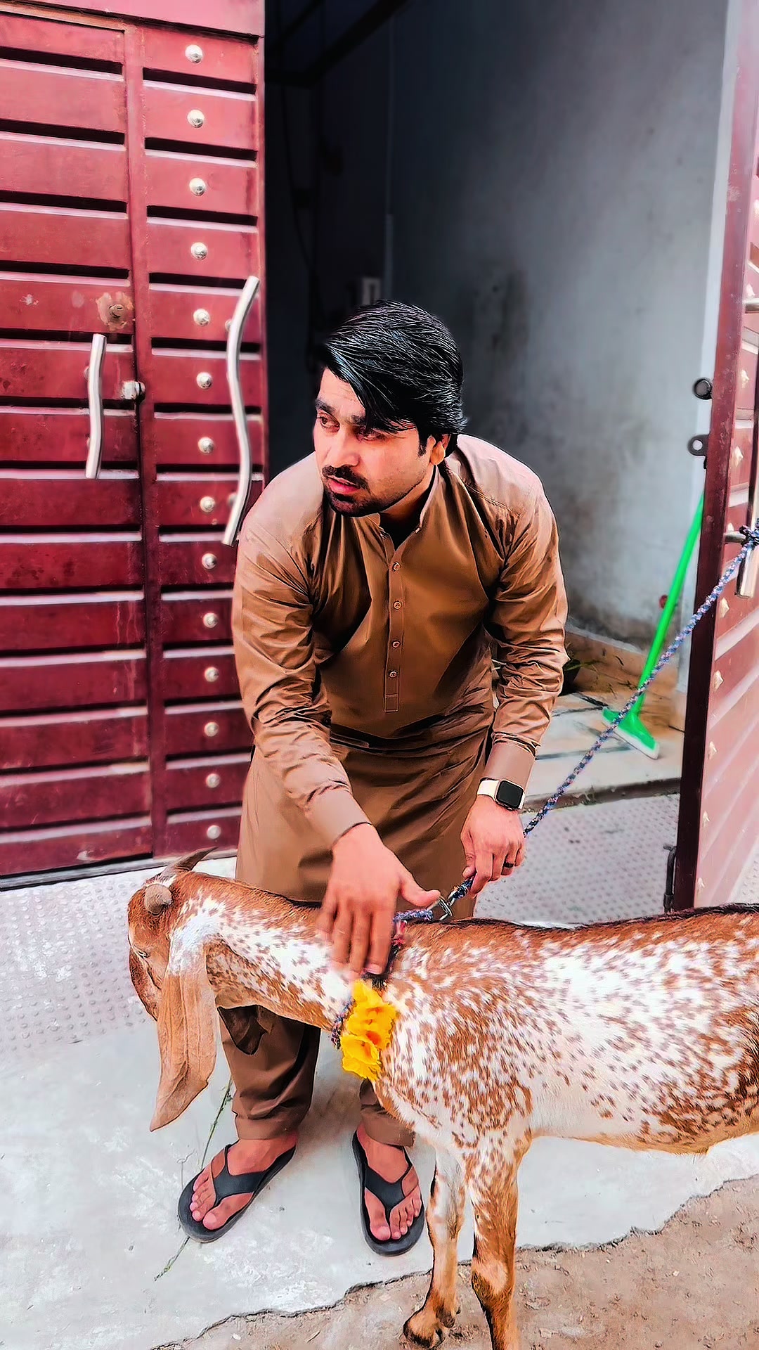 @ندیم اشرف DEEM