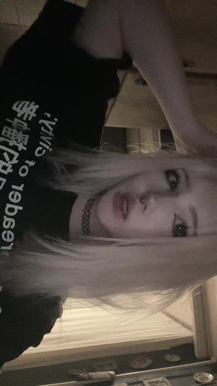 @eliz