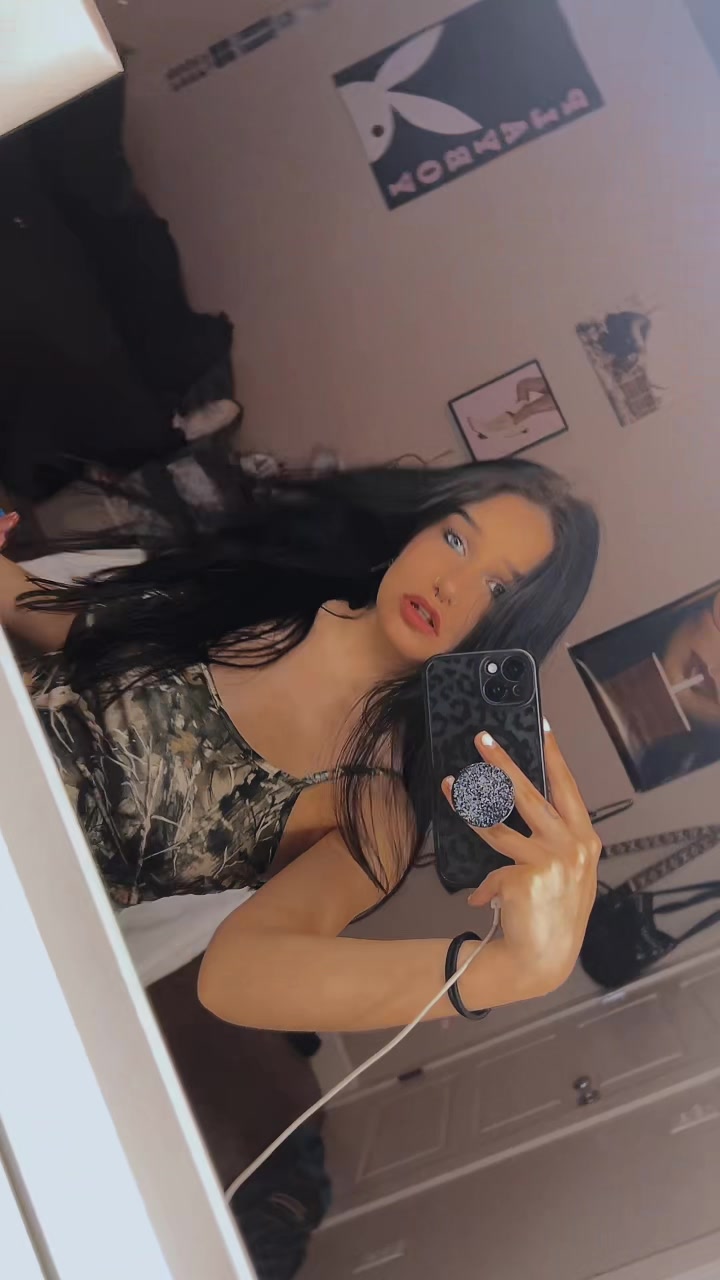 @Tory🖤⚡️
