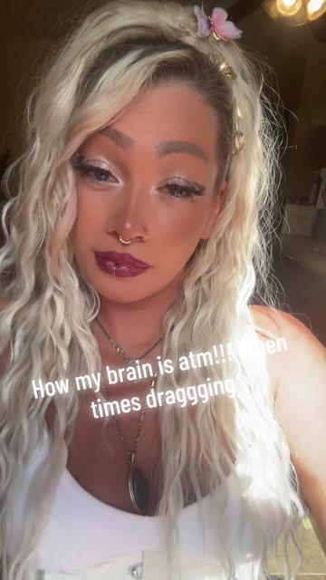 @qu33nlashesz