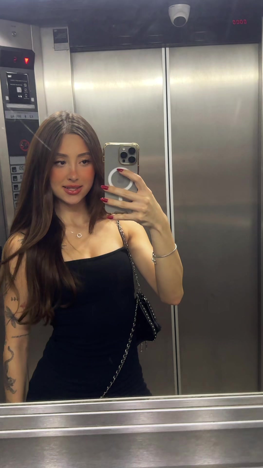 @Isabella
