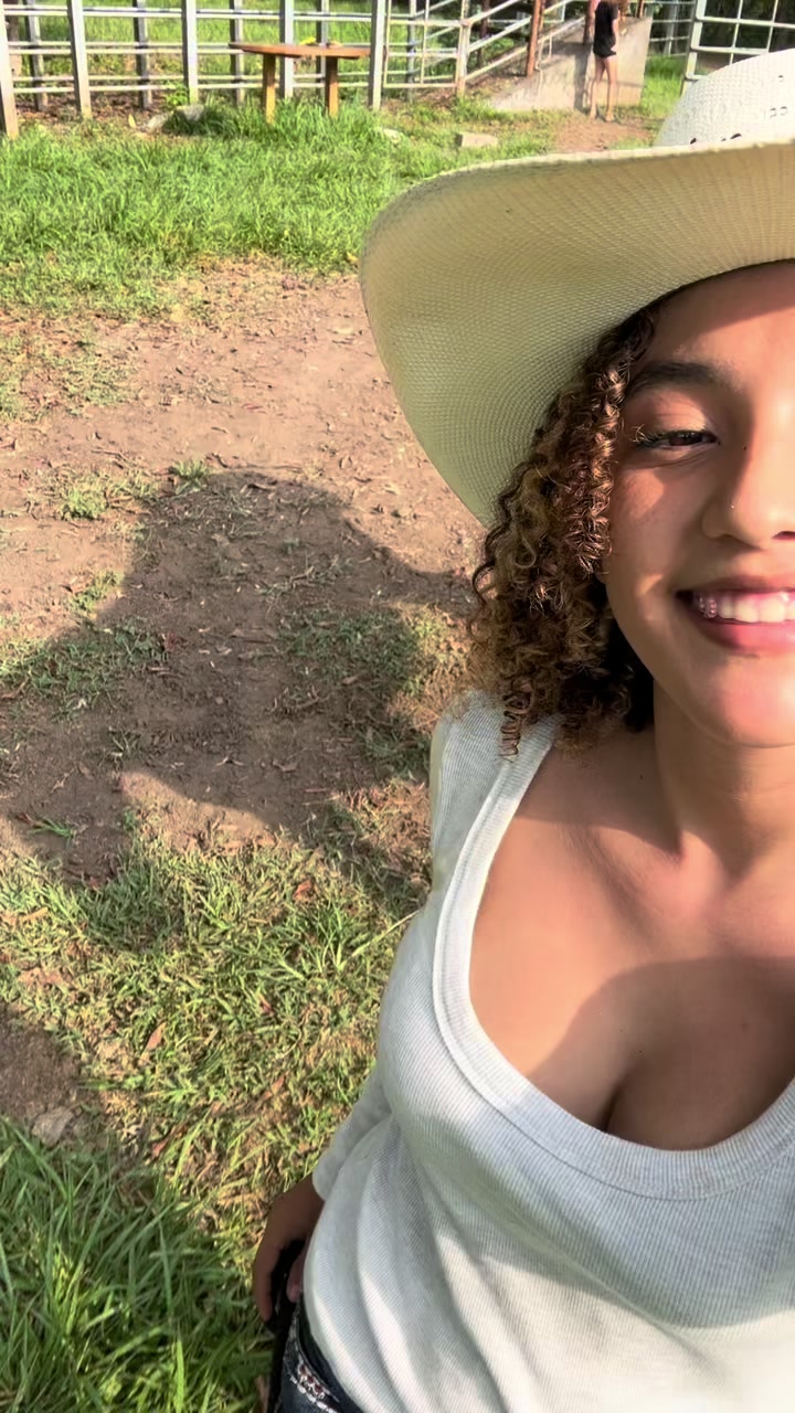 @DE LE&Oacute;N🤎