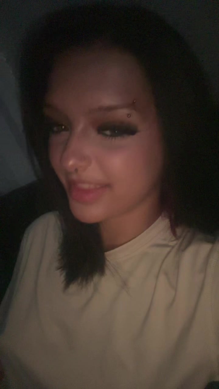 @anna𖣂