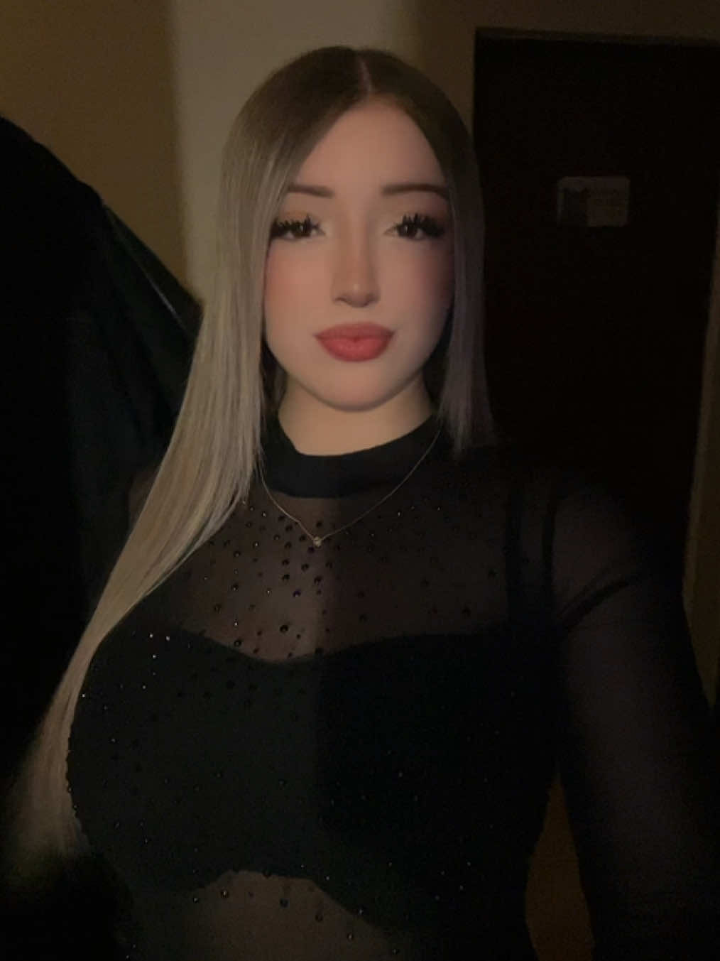 @𝐼𝑠𝑖𝑑𝑜𝑟𝑎 𝐸.