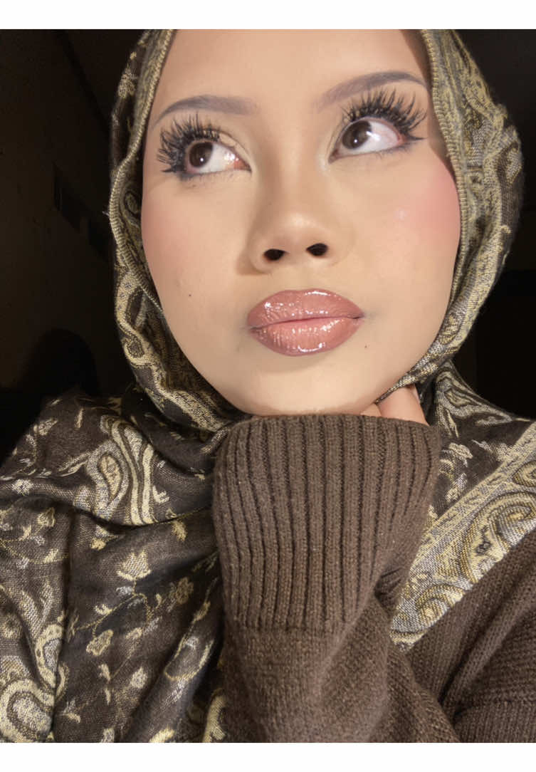 @فاطمة