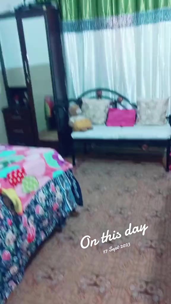 @khushi_khan64