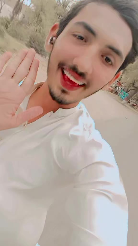 @masoom boy326