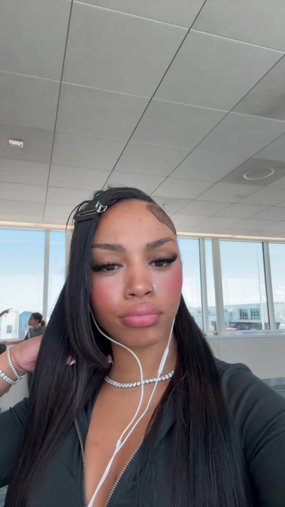 @theycallmelei