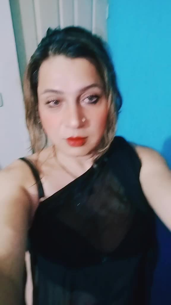 @annu_malik0