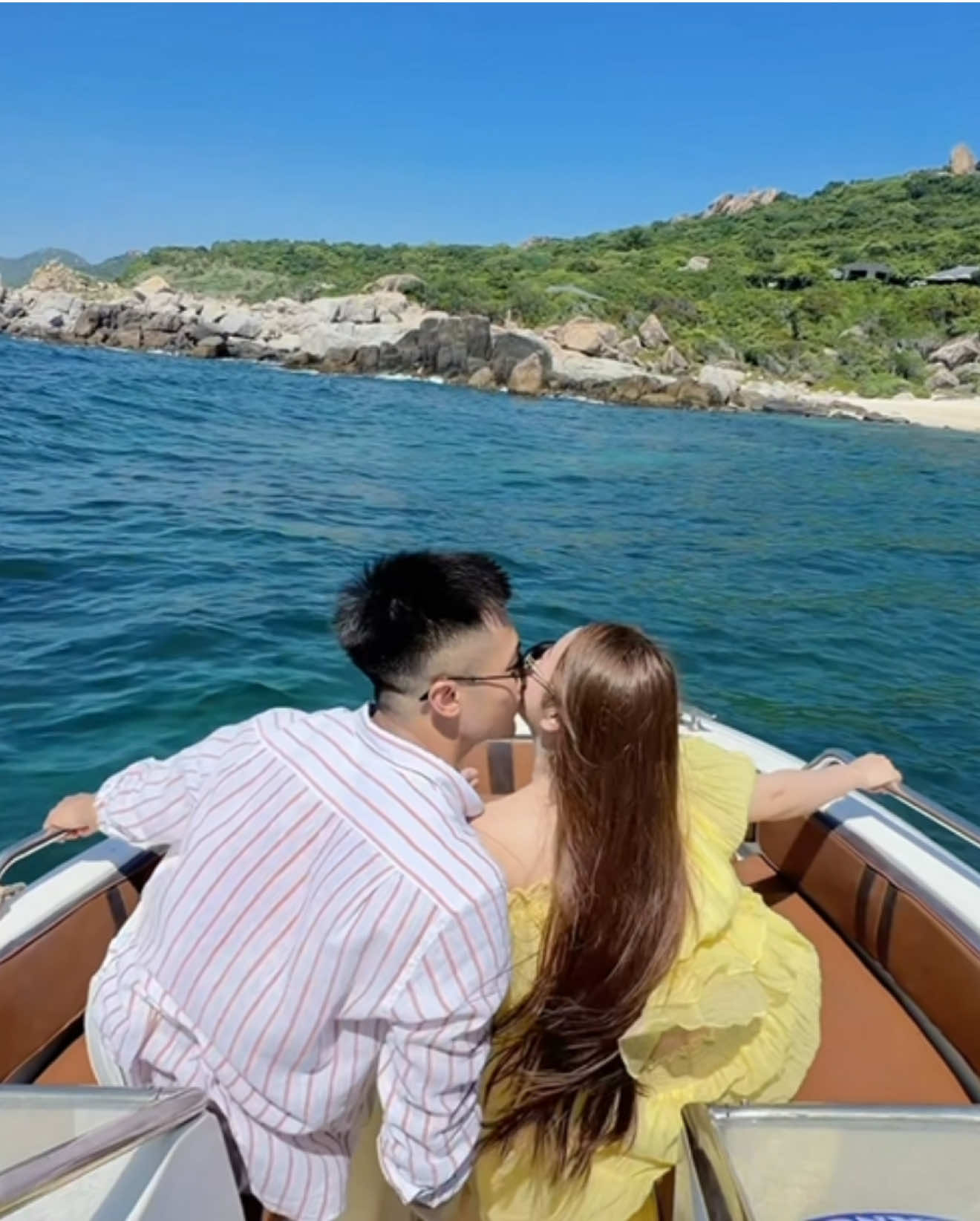 @Ch&uacute; Tư