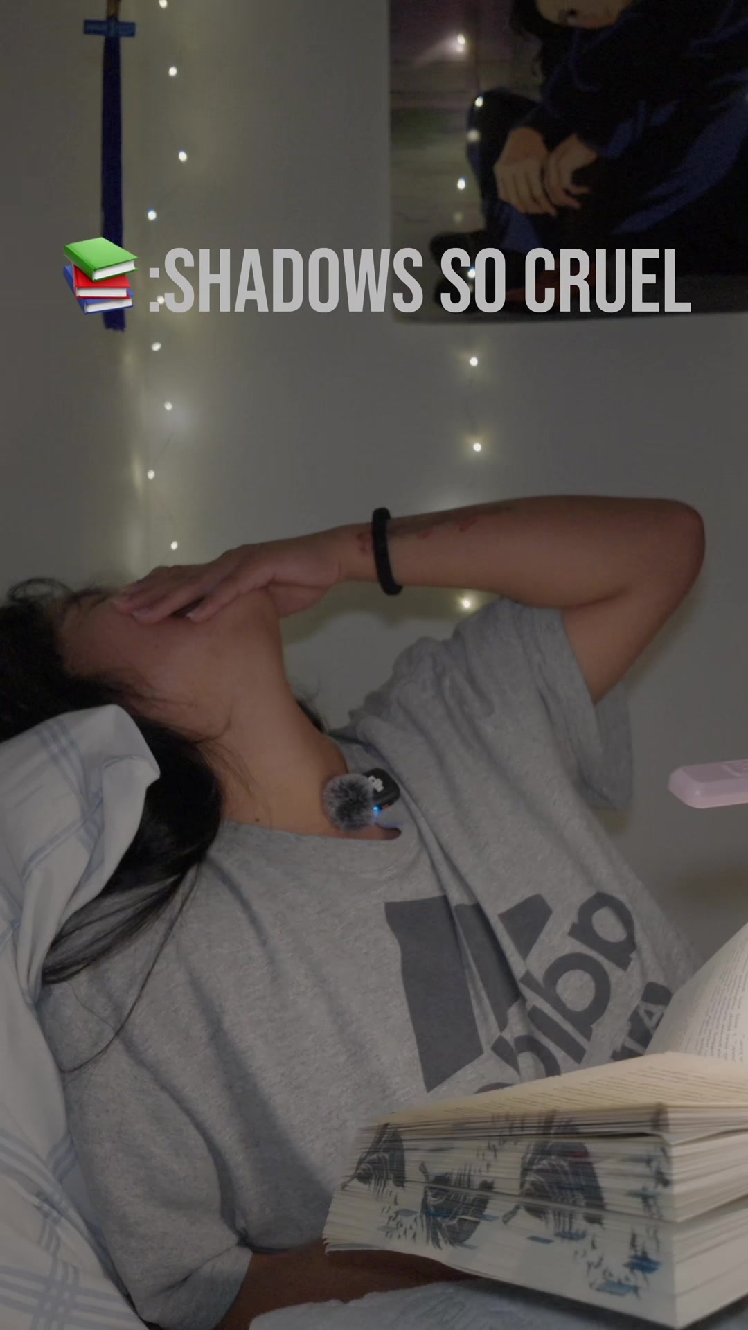 @nikkireadsncries