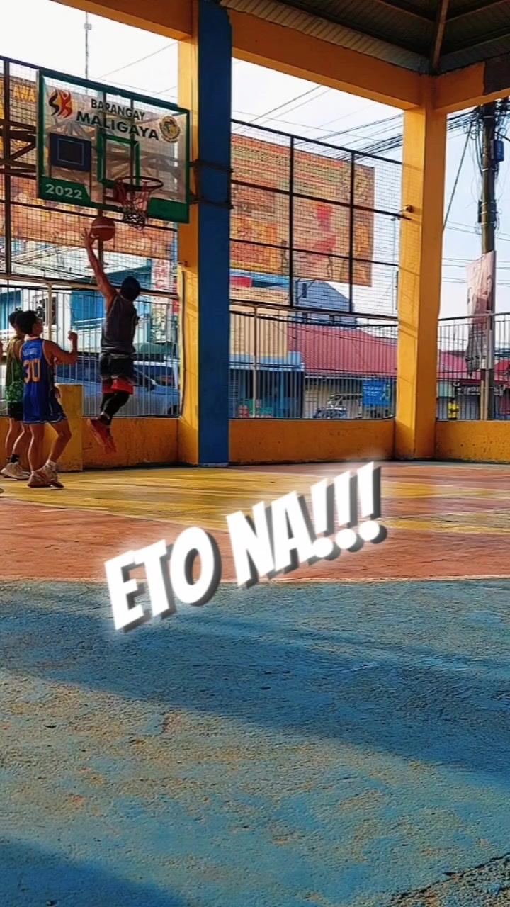 @ONE HANDER💪