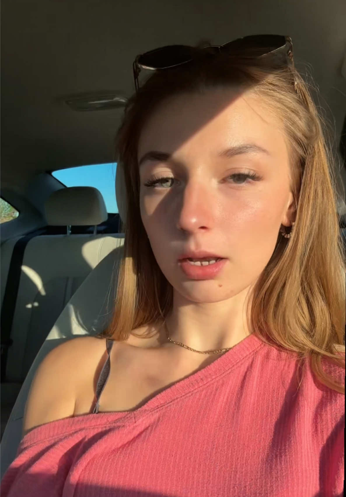 @JustOneLook-XO