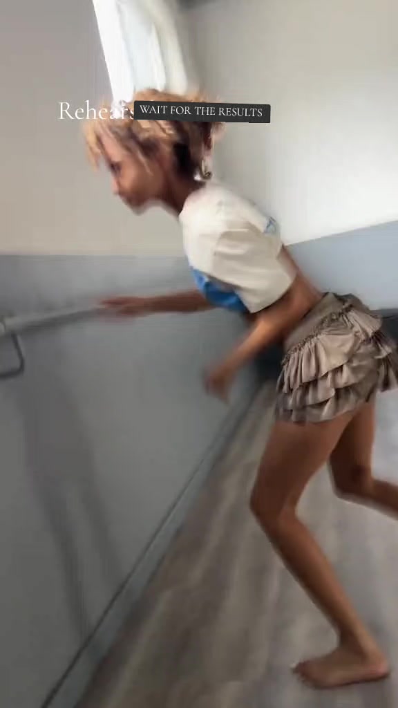 @T