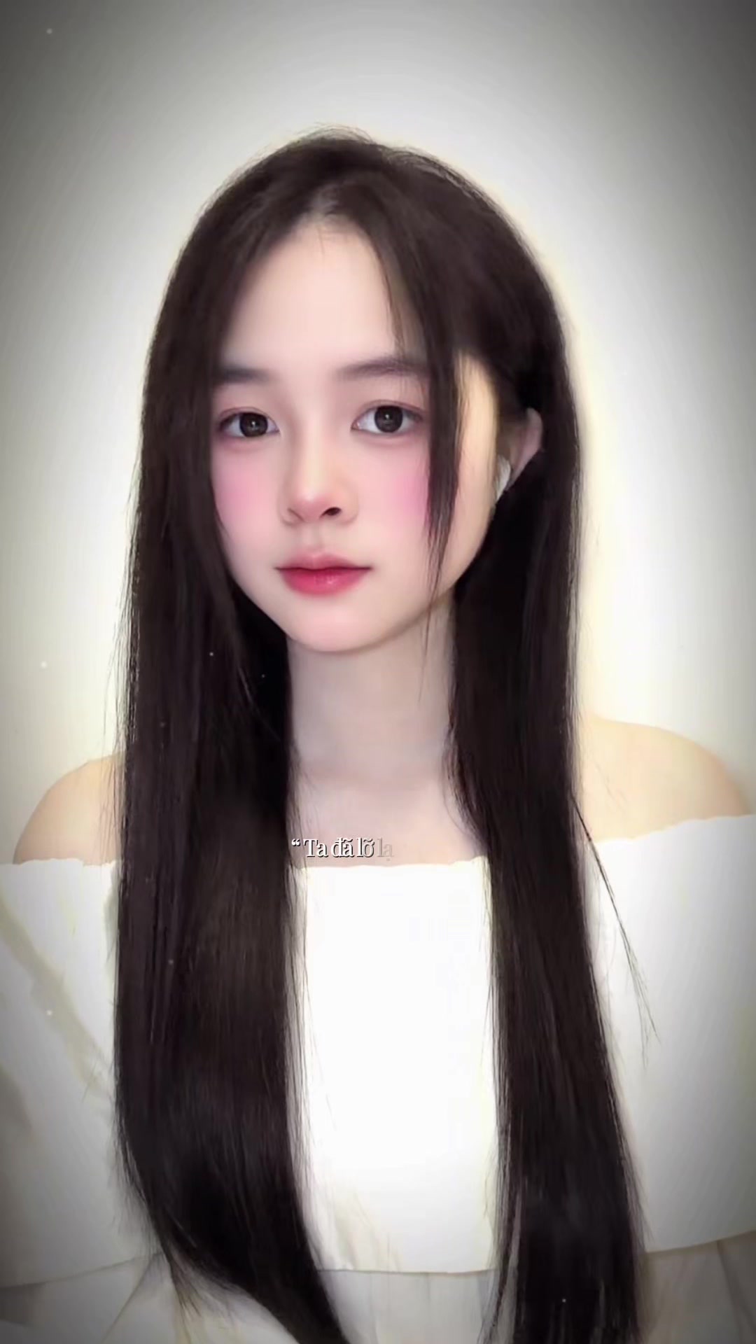@Tuyết Trinh Ი𐑼 ☃︎