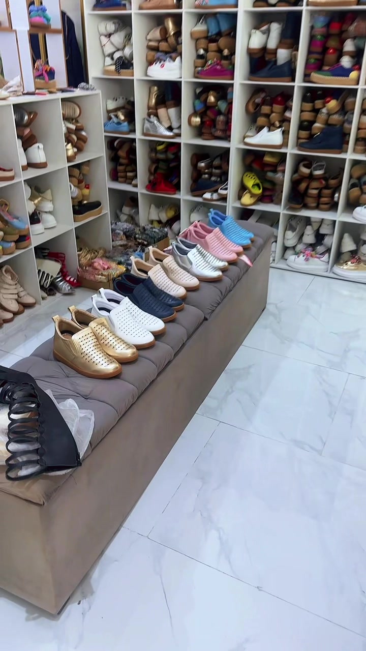 @Zapatos Syslaffitte