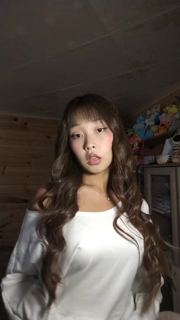 @arishaa