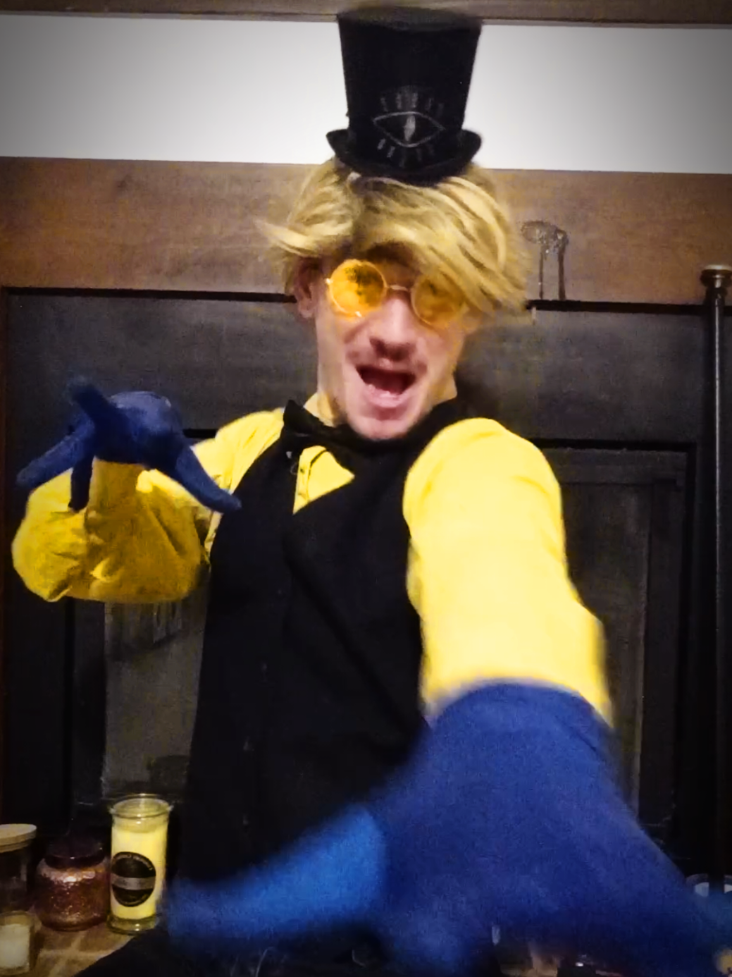 @Sam (SamulationCosplay)