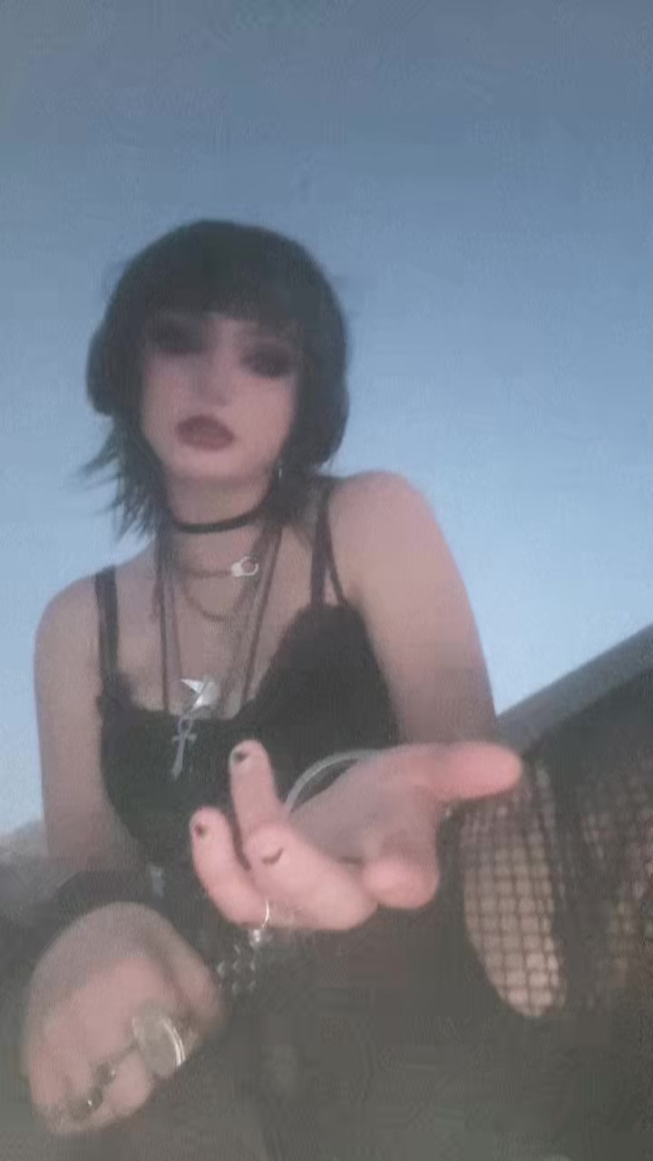 @Ch3rry_b0mb