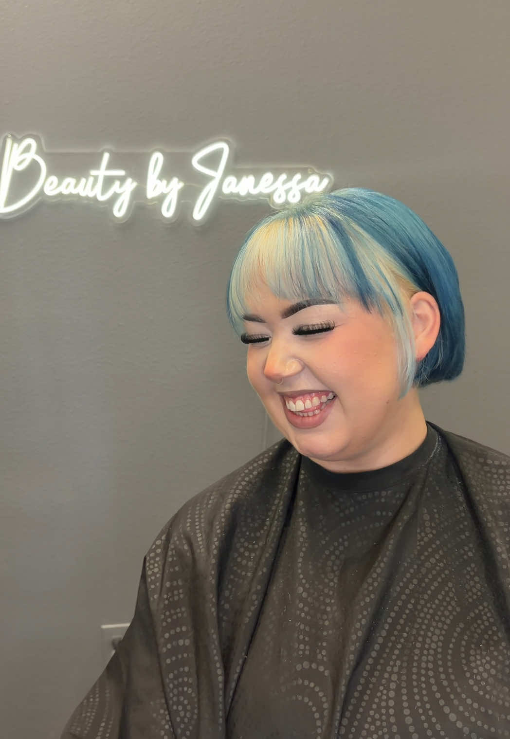 @Janessa | VEGAS HAIRSTYLIST