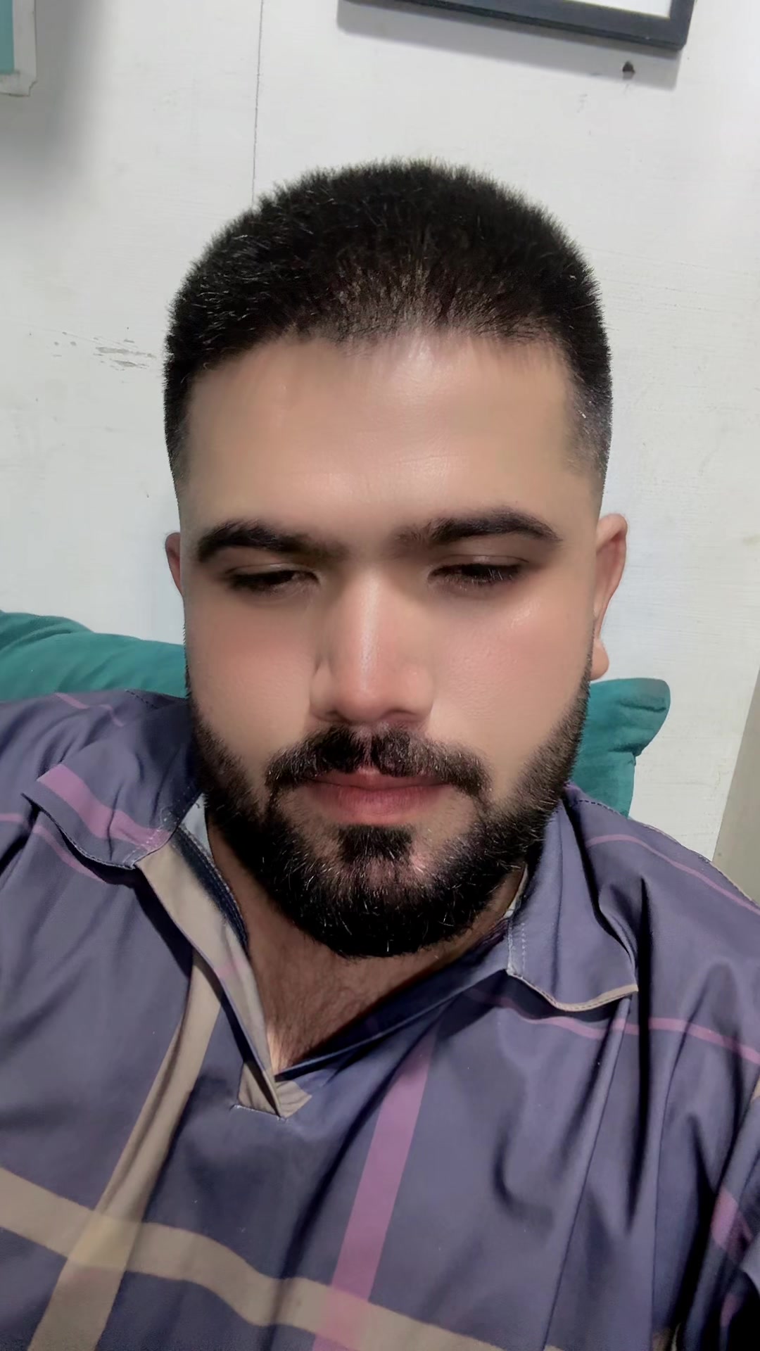 @adnanjango 💇12