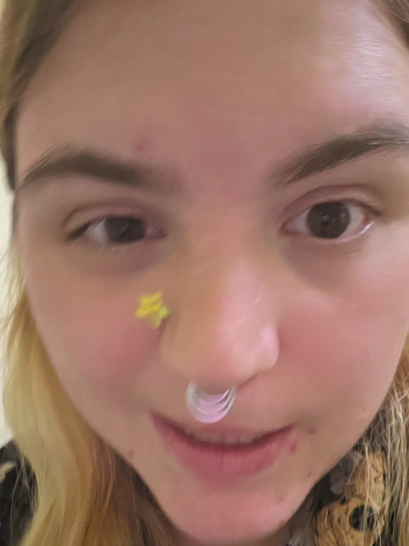 @(Cam)e(Ron)