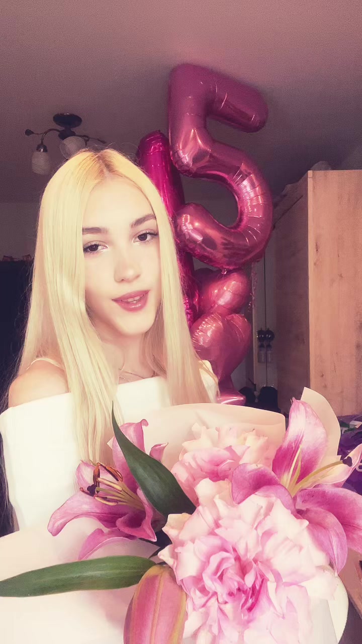 @анюта