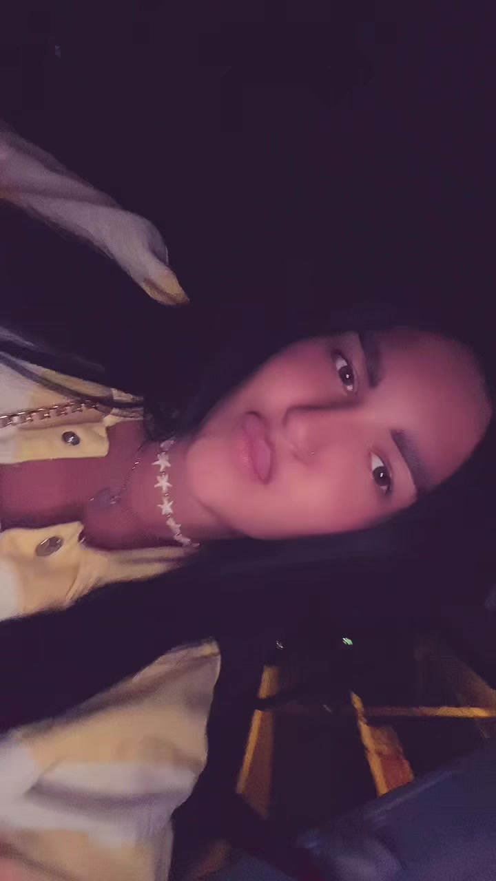 @Valentina🎀