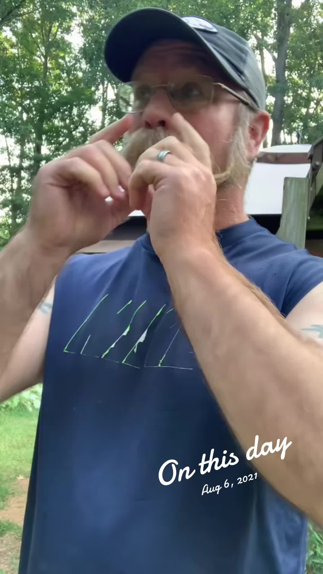 @Bobandelliothismustache