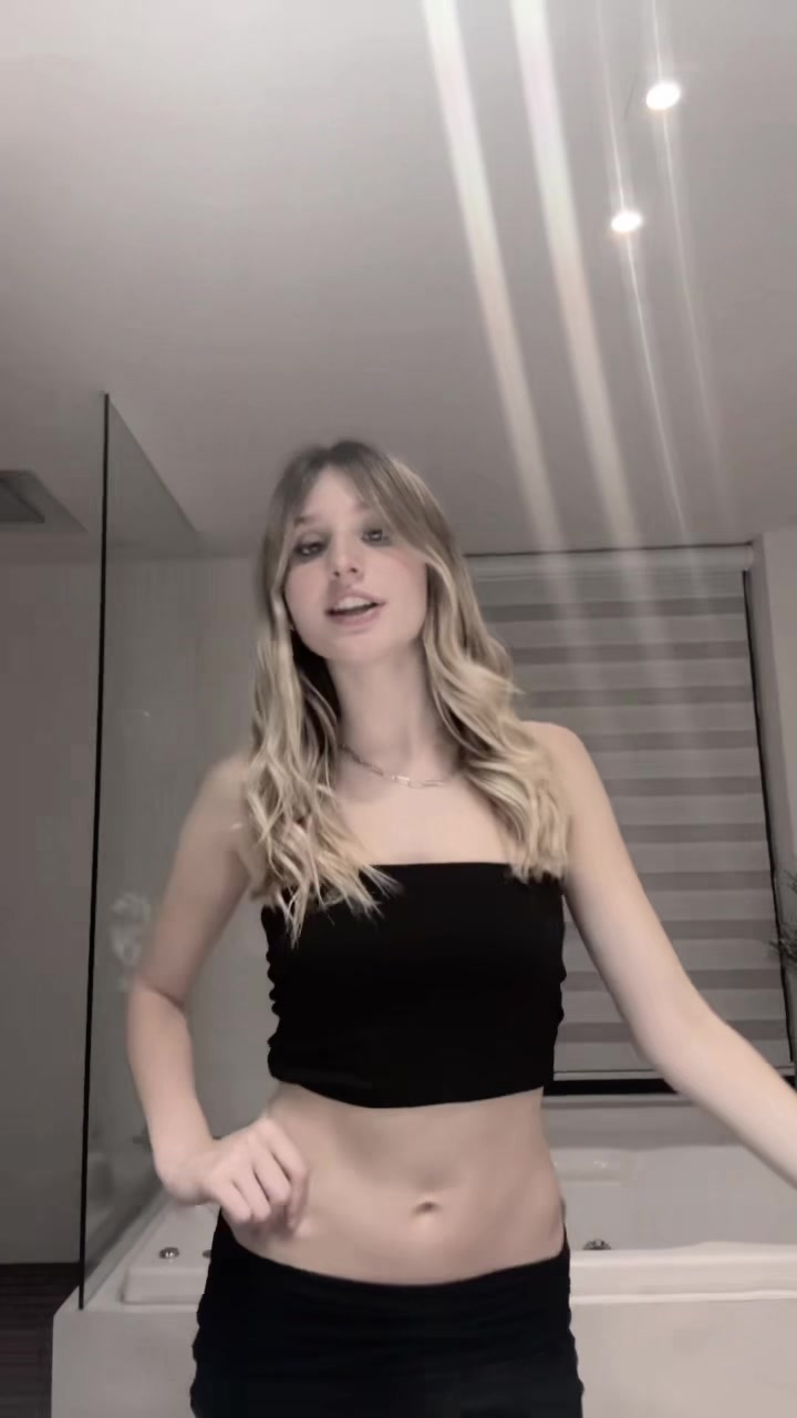 @abril