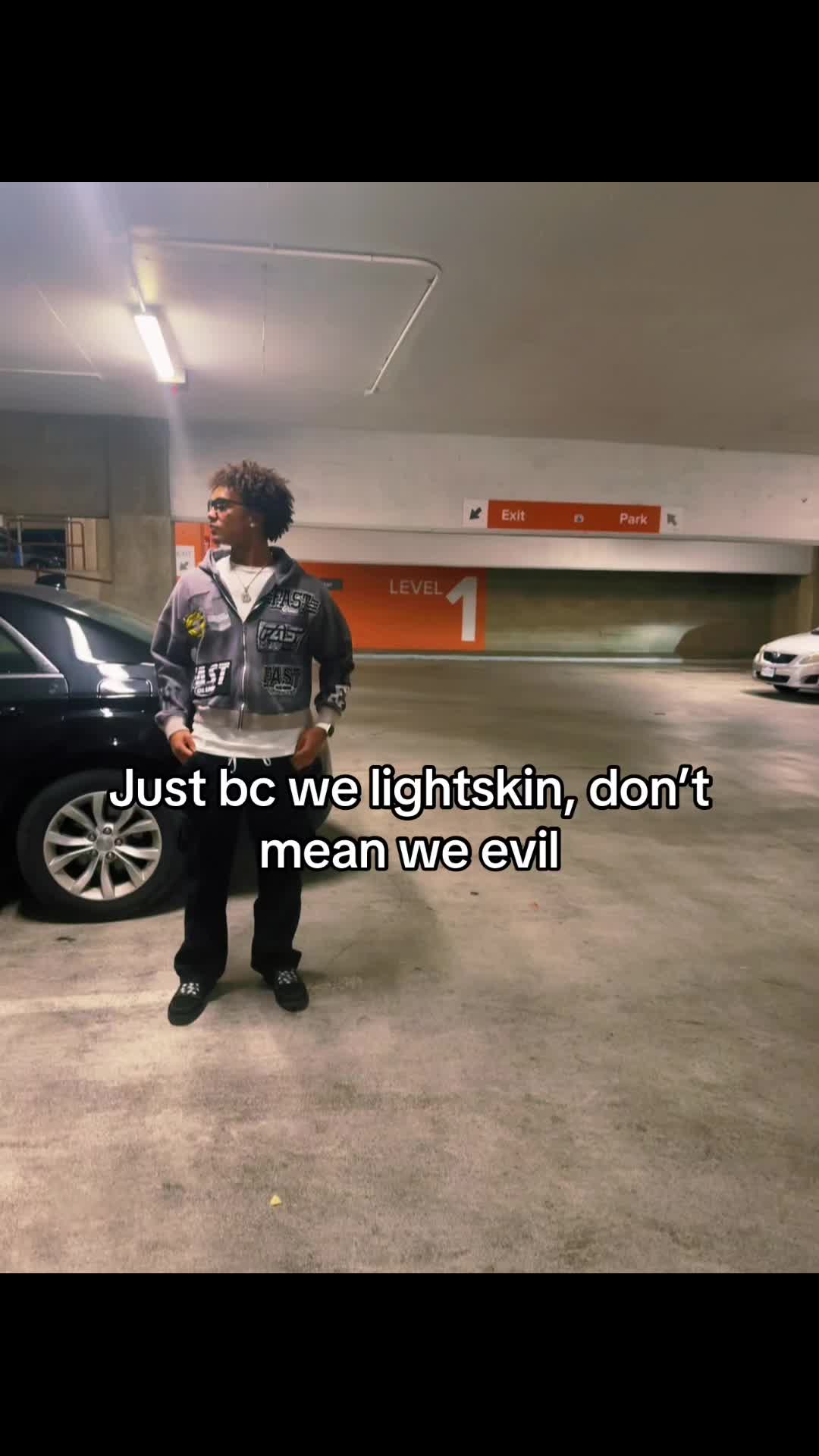 @&copy;️