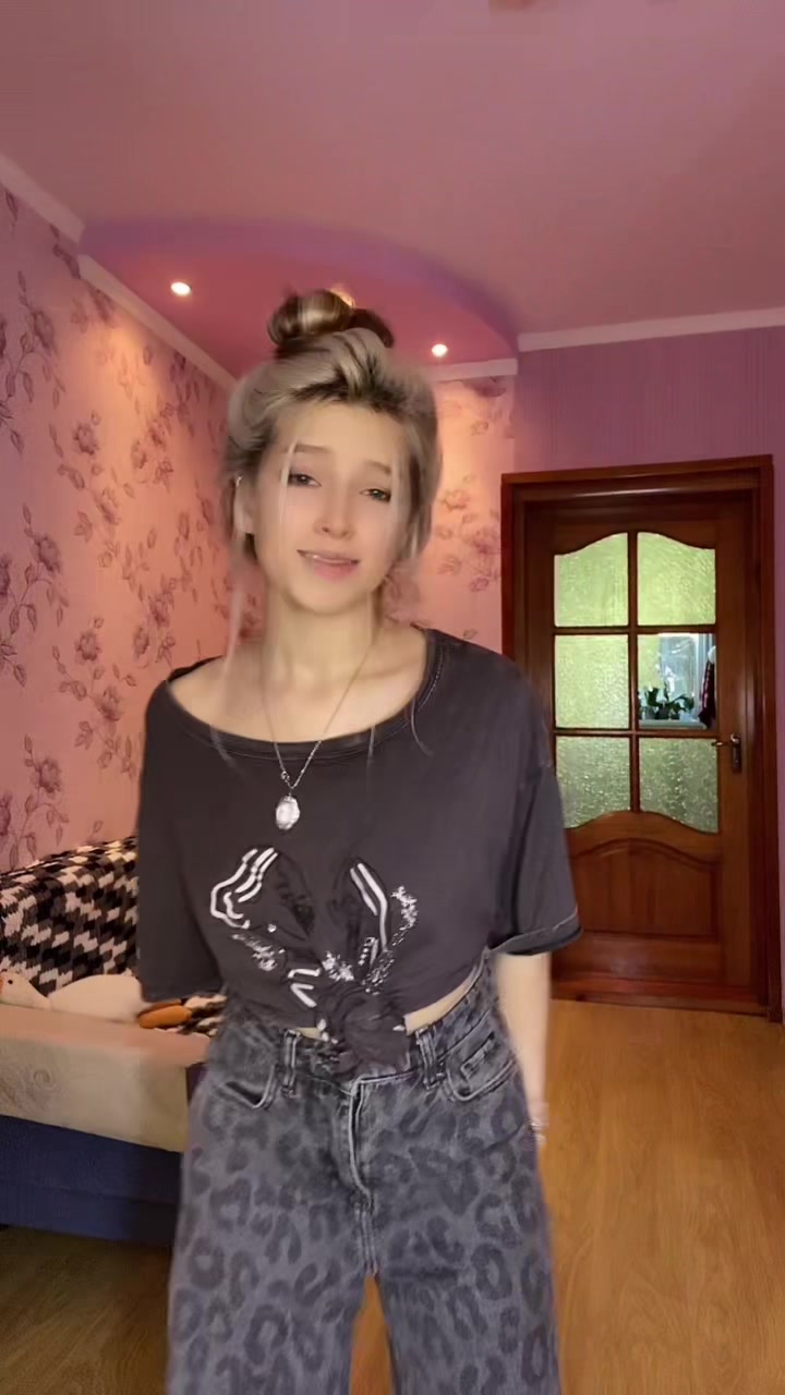@Маленька
