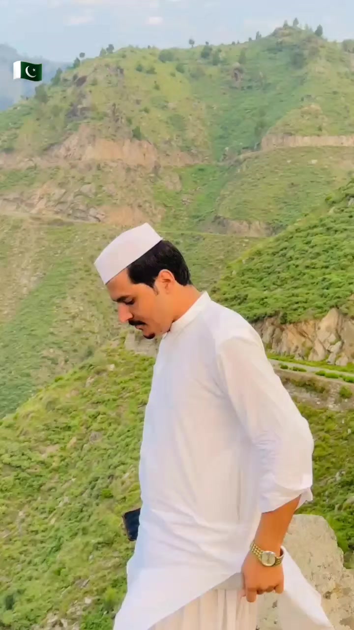 @Chota Siraj ul Haq