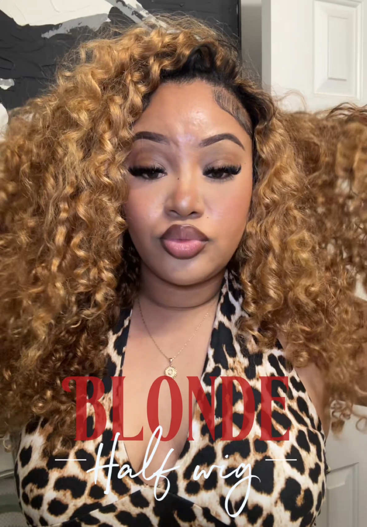 @Ms CHLOÉ 🇱🇨