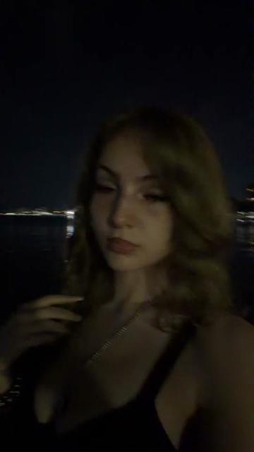 @𝓫ཞ𝓮𝓮ʑ𝓮𝔂