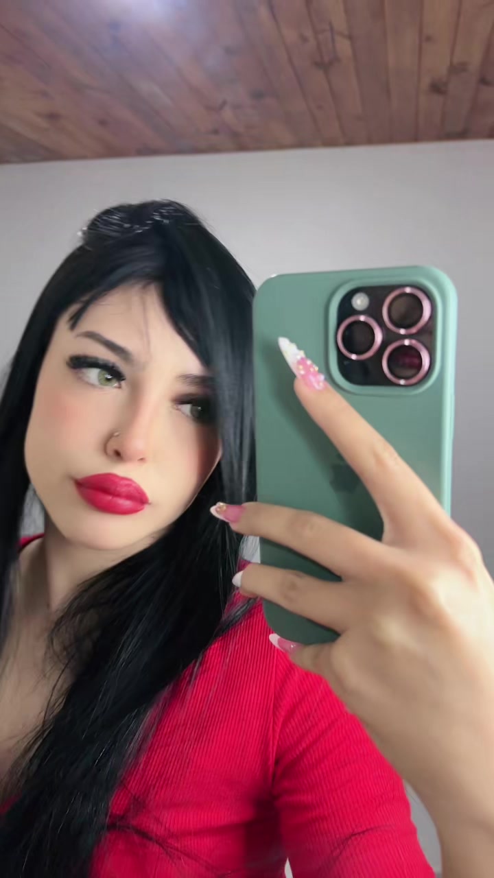 @magalujazmin 🫦